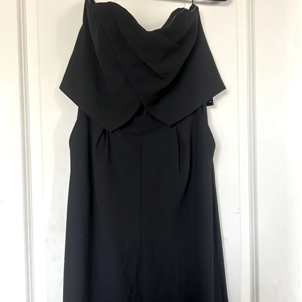 NWT Express Women’s Black Strapless Jumpsuit with Cutout - Size 4 - Picture 3 of 7